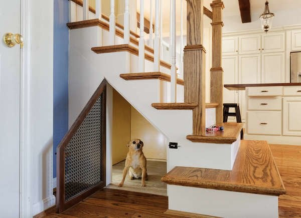 How do you make wooden stairs for dogs?