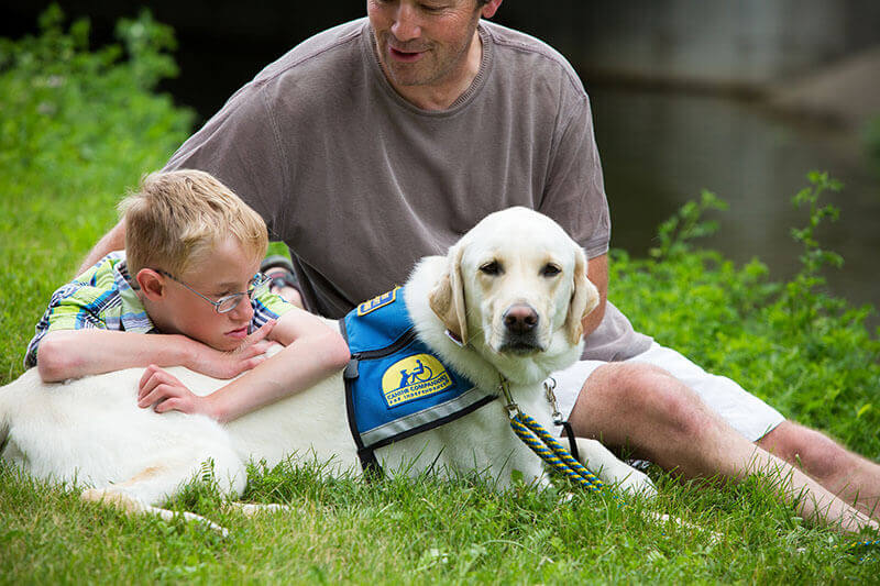 Do people with autism need service dogs?