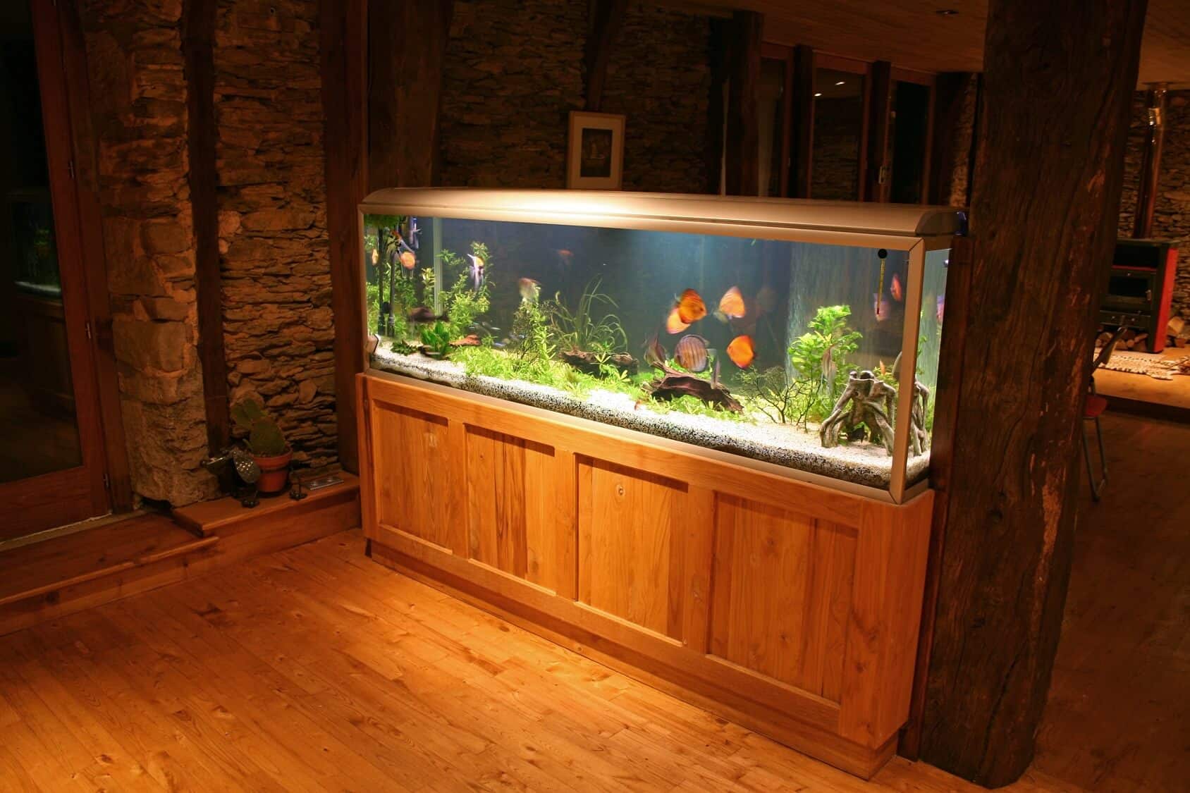 How long is 75 gallon tank?